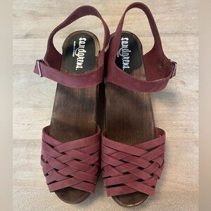 Sandgrens Braided Maroon Clog Sandal